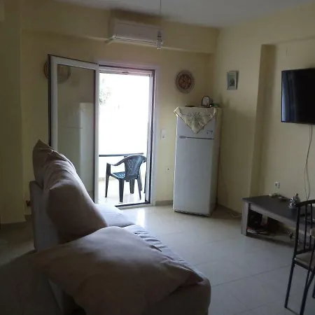 New Tsouris ~makrys Gialos~ Apartamento